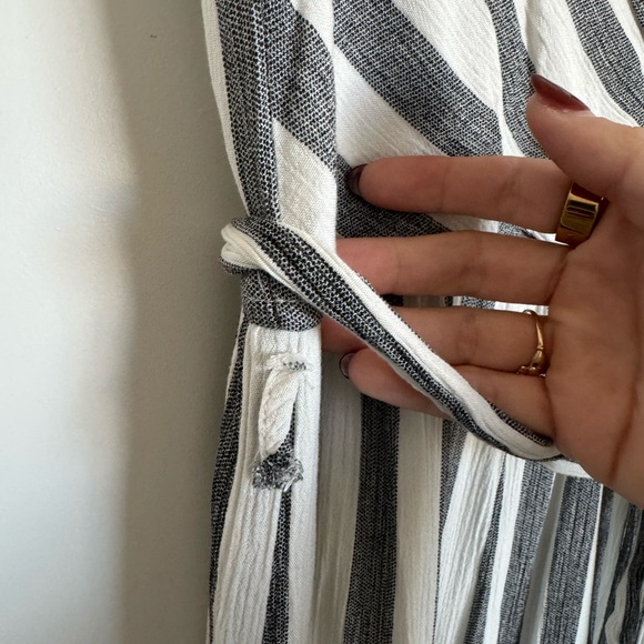 Striped Grey and White Jumpsuit - Picture 4 of 4